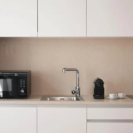 Grape Harbor Prata Aparthotel 4*