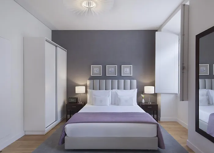 Grape Harbor Prata 4* リスボン